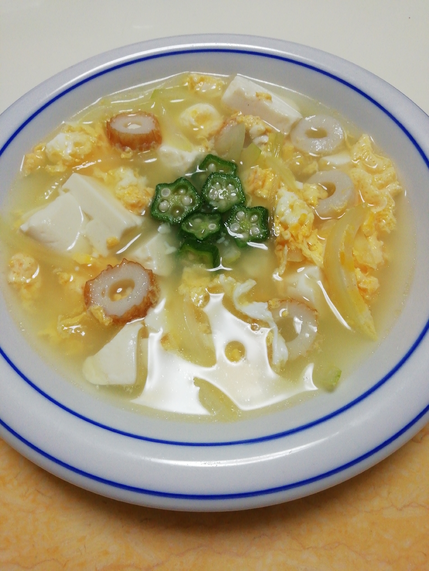 豆腐とちくわの卵とじ中華スープ