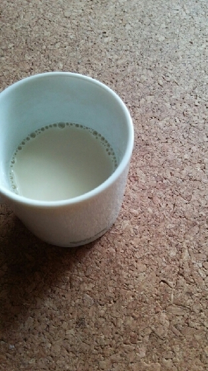 最近豆乳をよく飲むので作ってみました。おしいかったです。