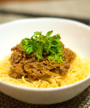 汁なし坦々麺