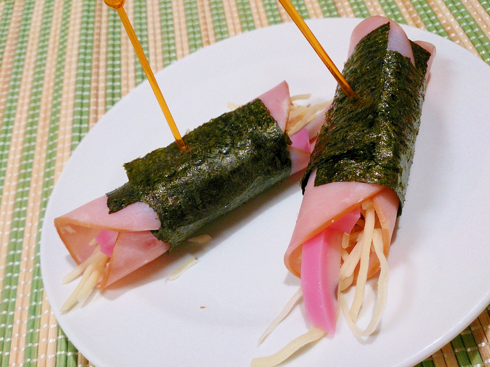 ハムのチーズかまぼこ海苔巻き お弁当 すきまおかず