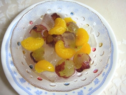 杏仁豆腐とフルーツのデザート