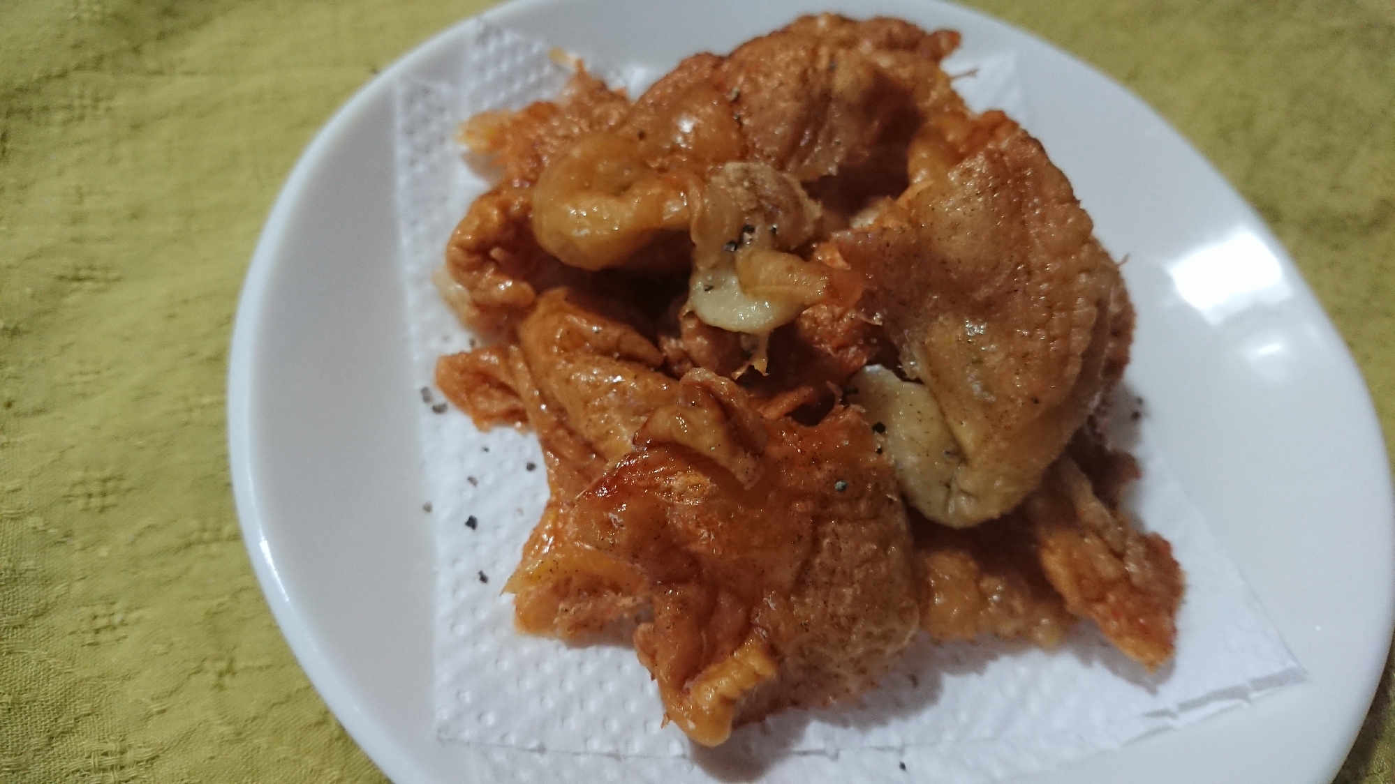 トースターで焼くだけ！鶏皮せんべい