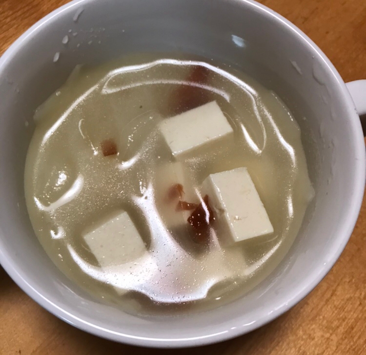 大根と絹豆腐の梅干しスープ