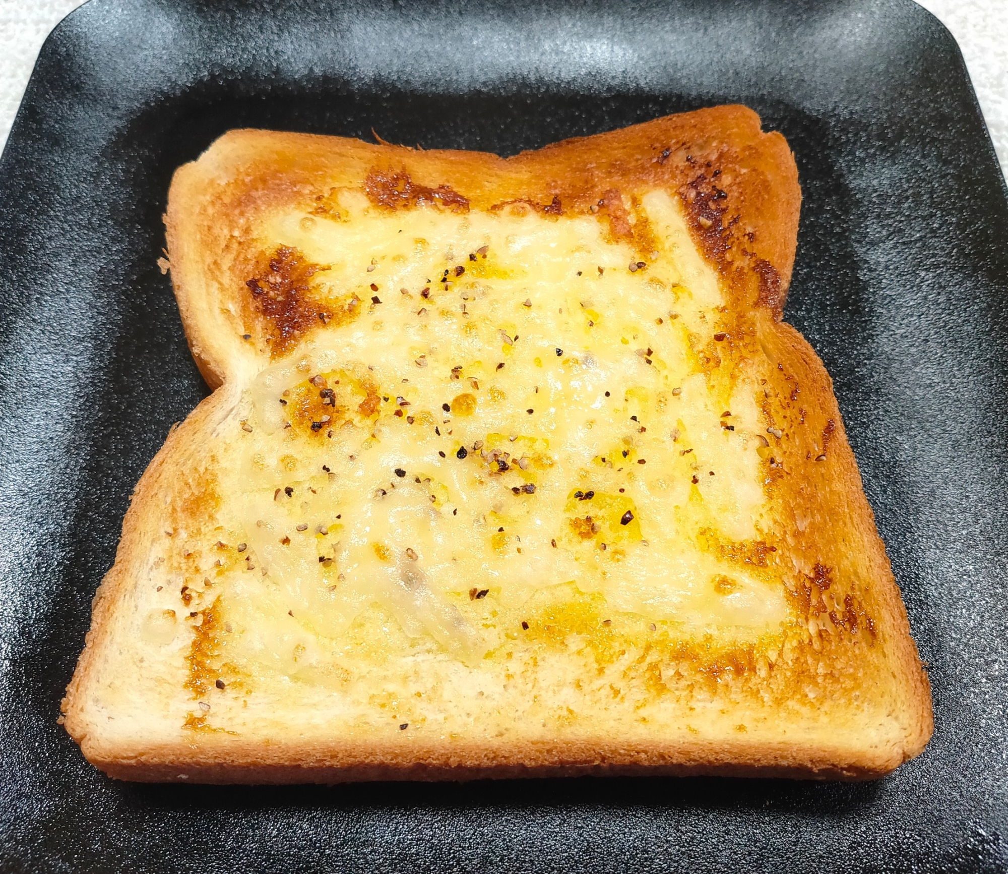 チーズマヨトースト