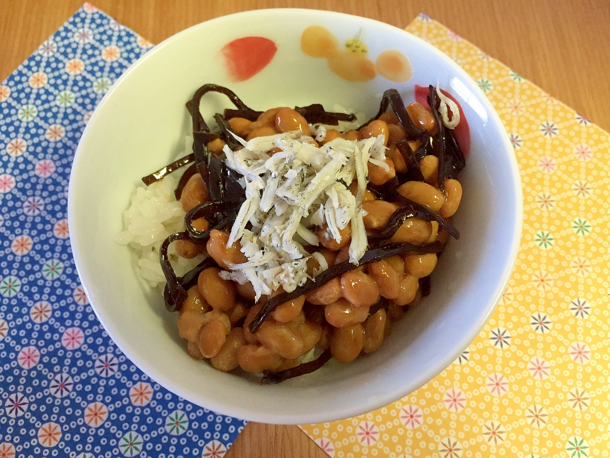美味い納豆アレンジ♩しらすとしそ昆布+ポン酢