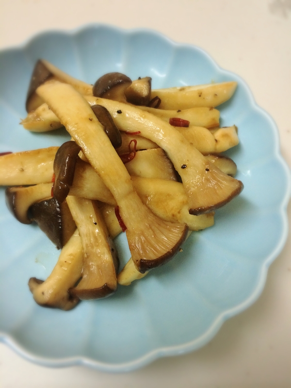 エリンギだけで エリンギのニンニク醤油炒め レシピ 作り方 By Ajisai624 楽天レシピ エリンギだけで エリンギのニンニク醤油炒め レシピ 作り方 By Ajisai624 楽天レシピ
