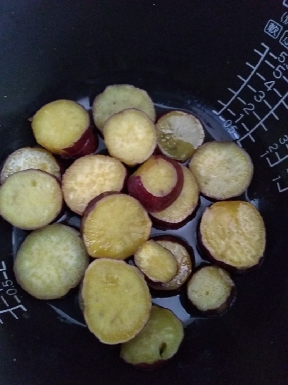 炊飯器で～しっとりねっとりサツマイモの甘煮