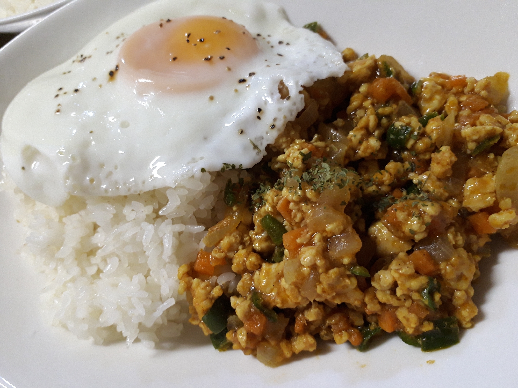 隠し味はお好みソース♪のドライカレー☆