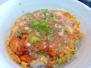 カニ缶でかに玉丼