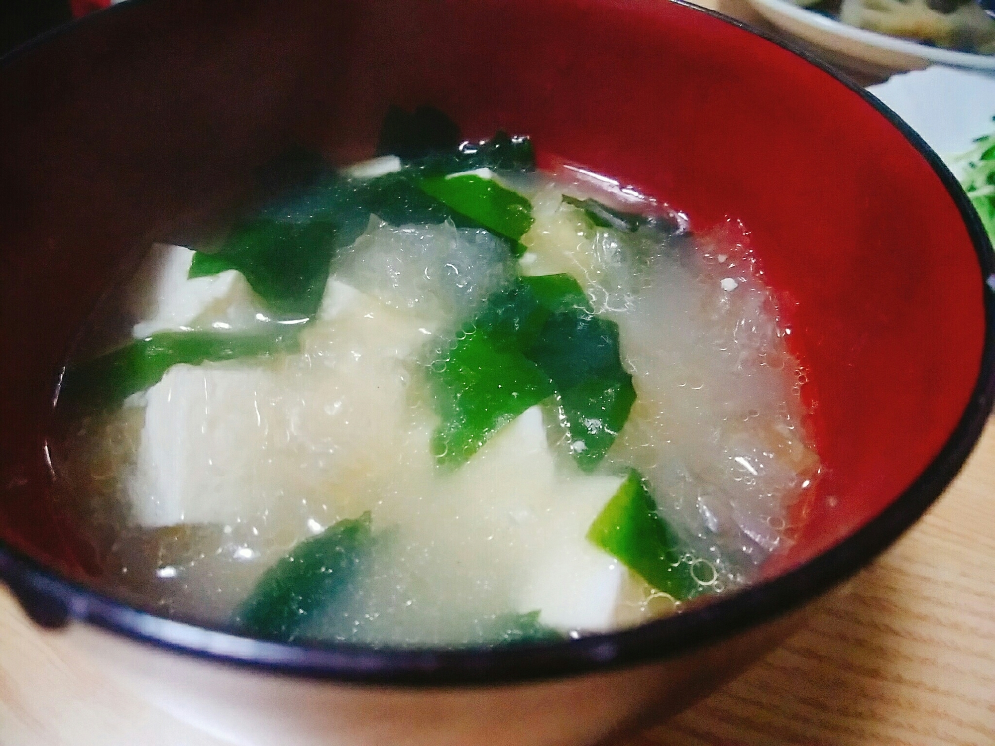 寒天と豆腐とわかめのスープ