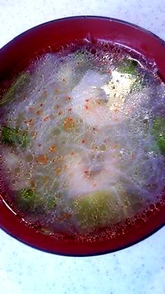 むきえびとセロリの春雨スープ