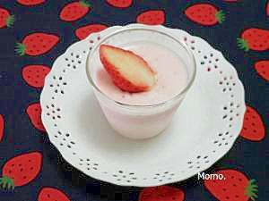 人の分まで食べたい♪いちごとヨーグルトのプリン