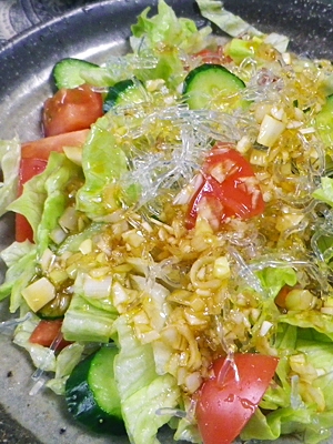 レタストマト海藻麺薬味和風サラダ