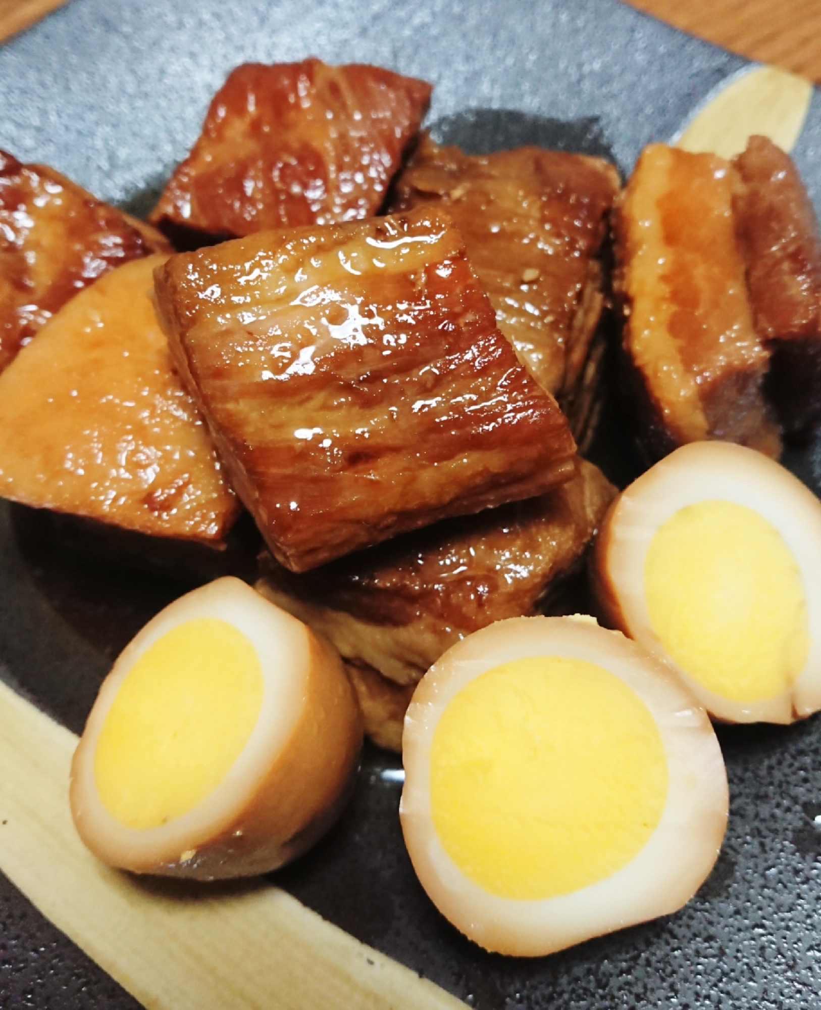 炊飯器で簡単♪豚バラ ブロック肉の八角煮♪