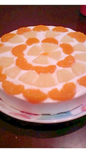 お花畑のようなヨーグルトケーキ