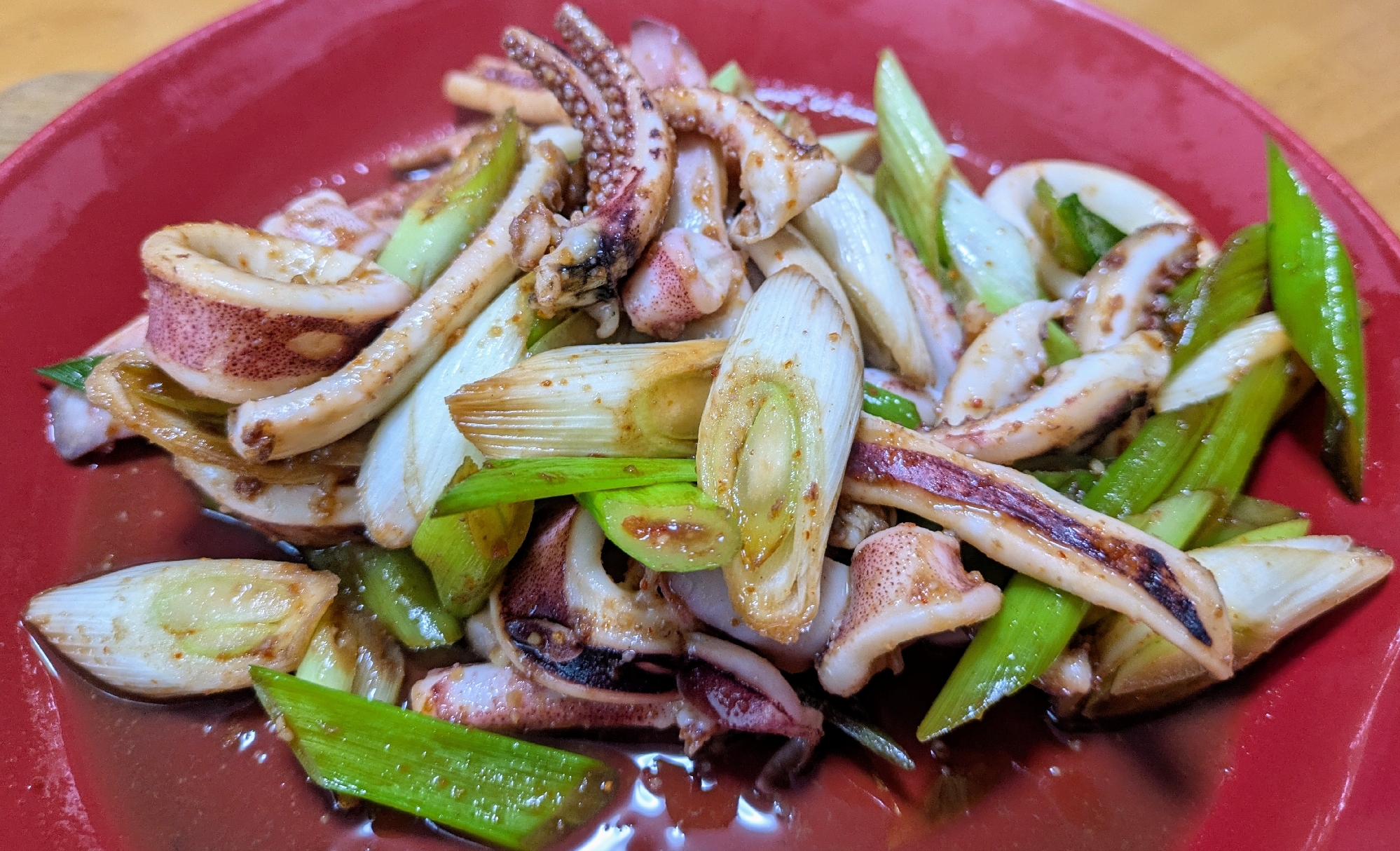 するめいかと長葱のにんにく醤油炒め