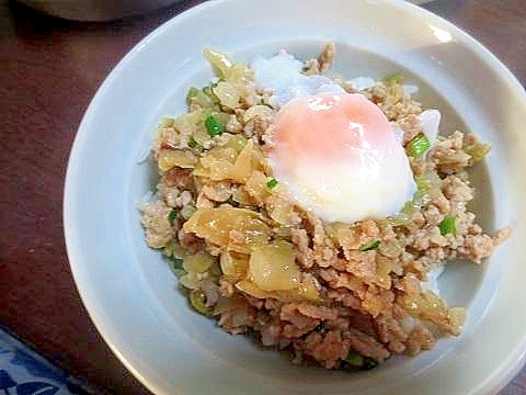 中華そぼろ丼