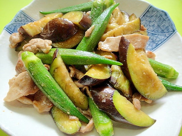 茄子とオクラ豚肉の麺つゆ炒め