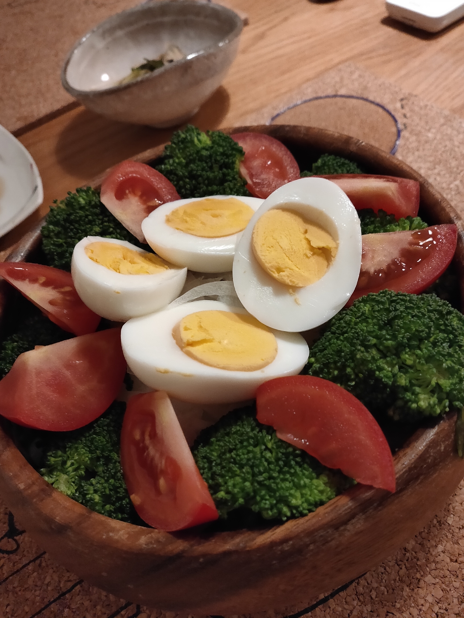 彩り野菜のほうれん草サラダ