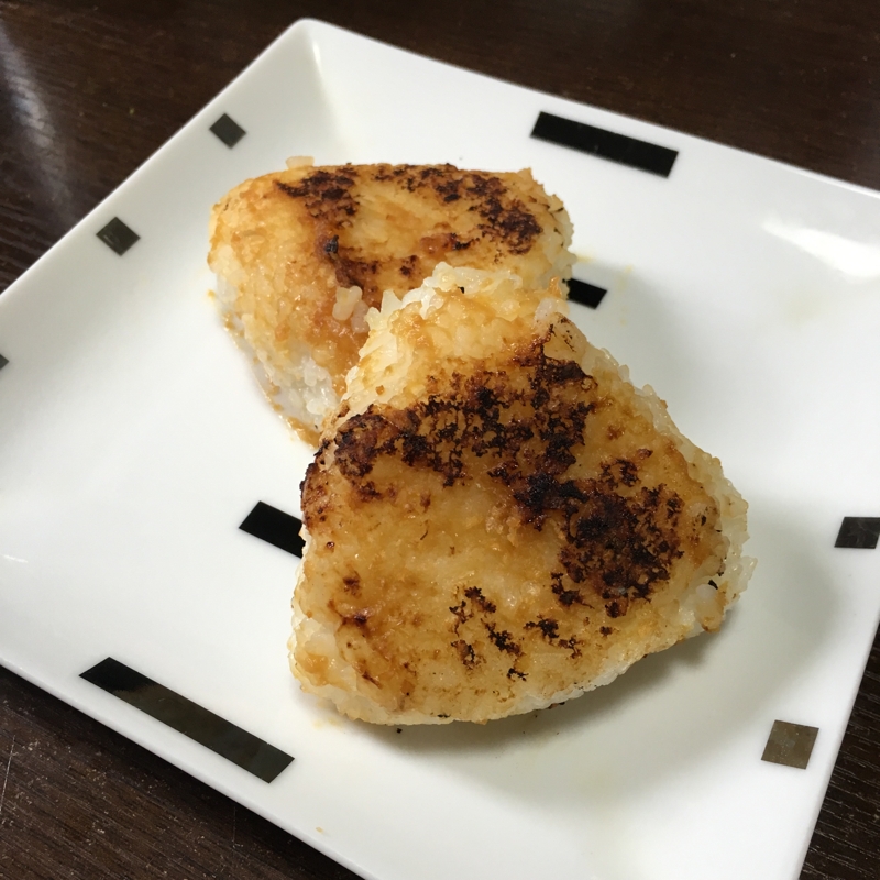 フライパンで簡単！味噌焼きおにぎり