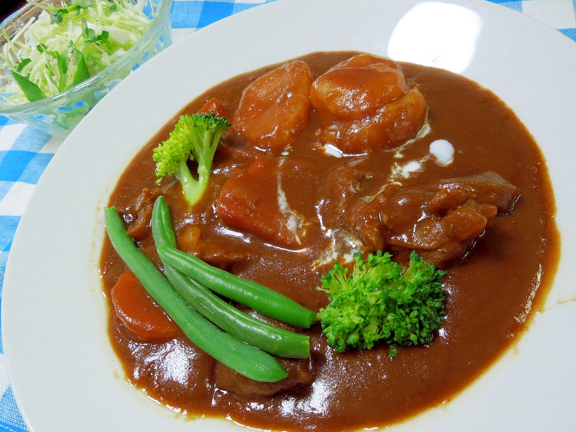 圧力鍋でお肉ほろほろ♪きざみニンニクビーフシチュー