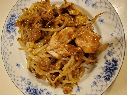 電子レンジもやしで簡単！(^^)豚肉の生姜焼き♪