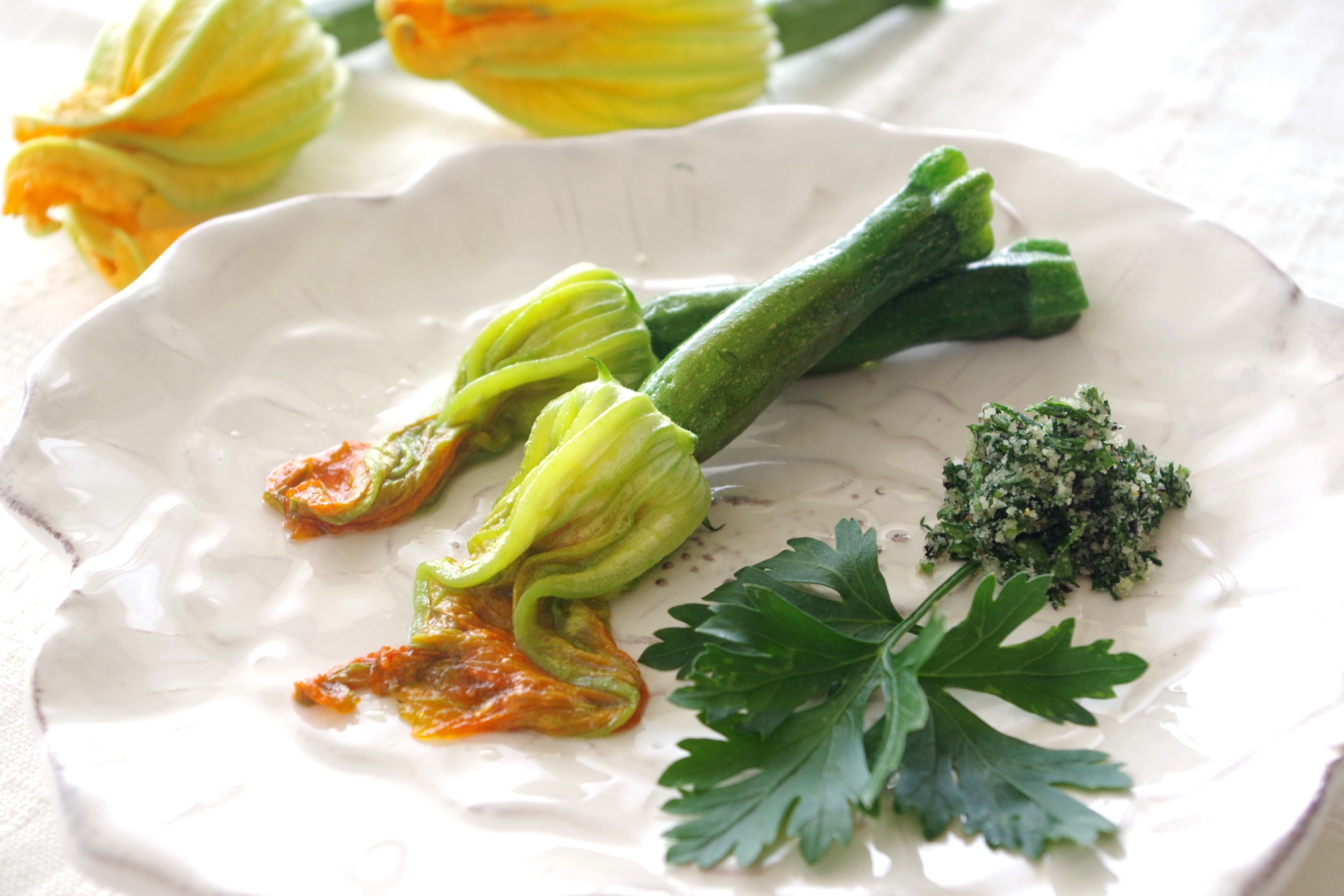 ハーブソルトと 花ズッキーニのオリーブオイルソテー レシピ 作り方 By 北海道お土産探検隊レシピ 楽天レシピ ハーブソルトと 花ズッキーニのオリーブオイルソテー レシピ 作り方 By 北海道お土産探検隊レシピ 楽天レシピ