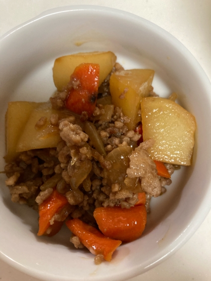 ヘルシー！ルイボスティーで赤身牛ひき肉じゃが♪