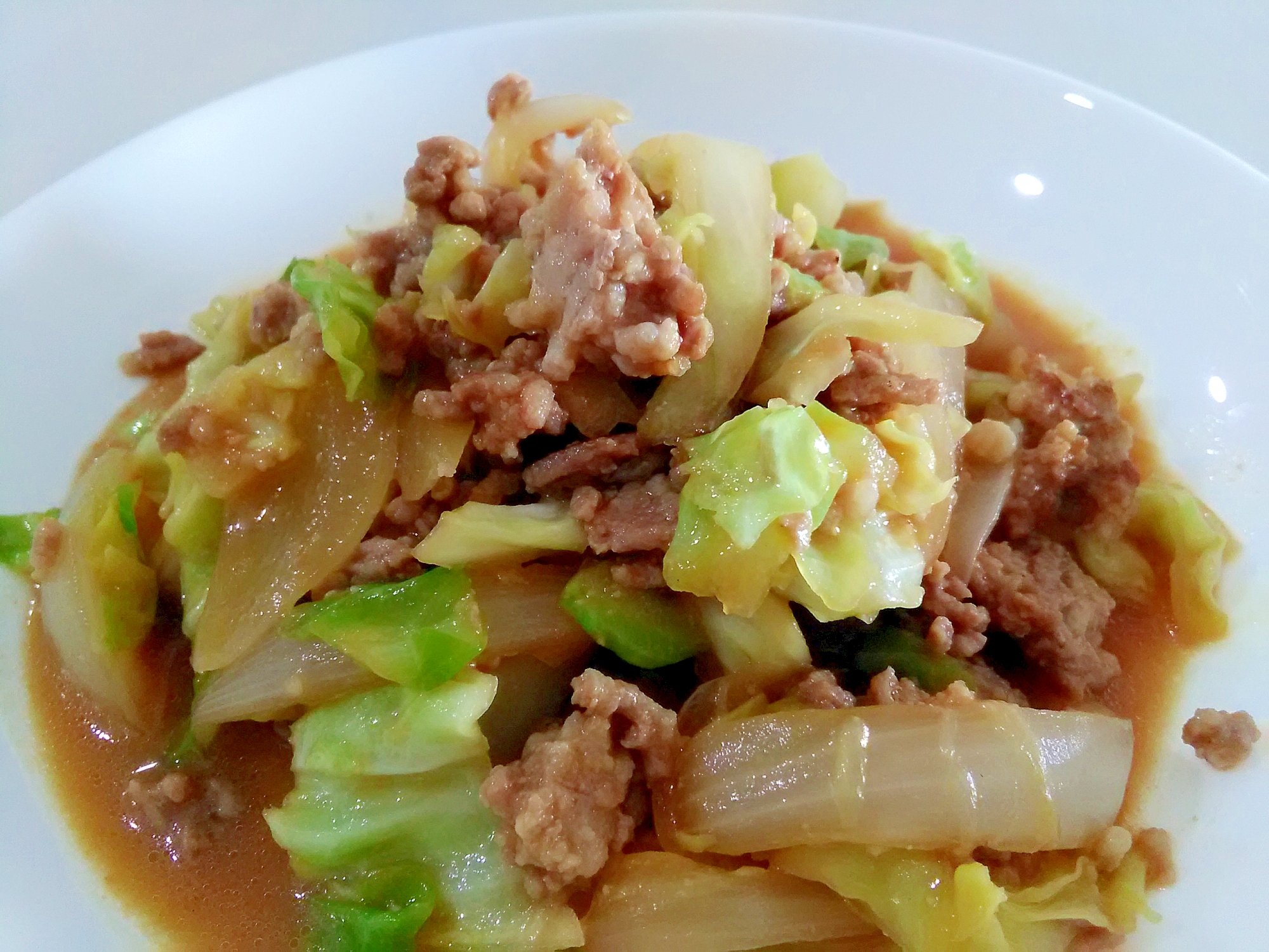 ご飯がすすむ☆挽き肉とキャベツの甘味噌炒め