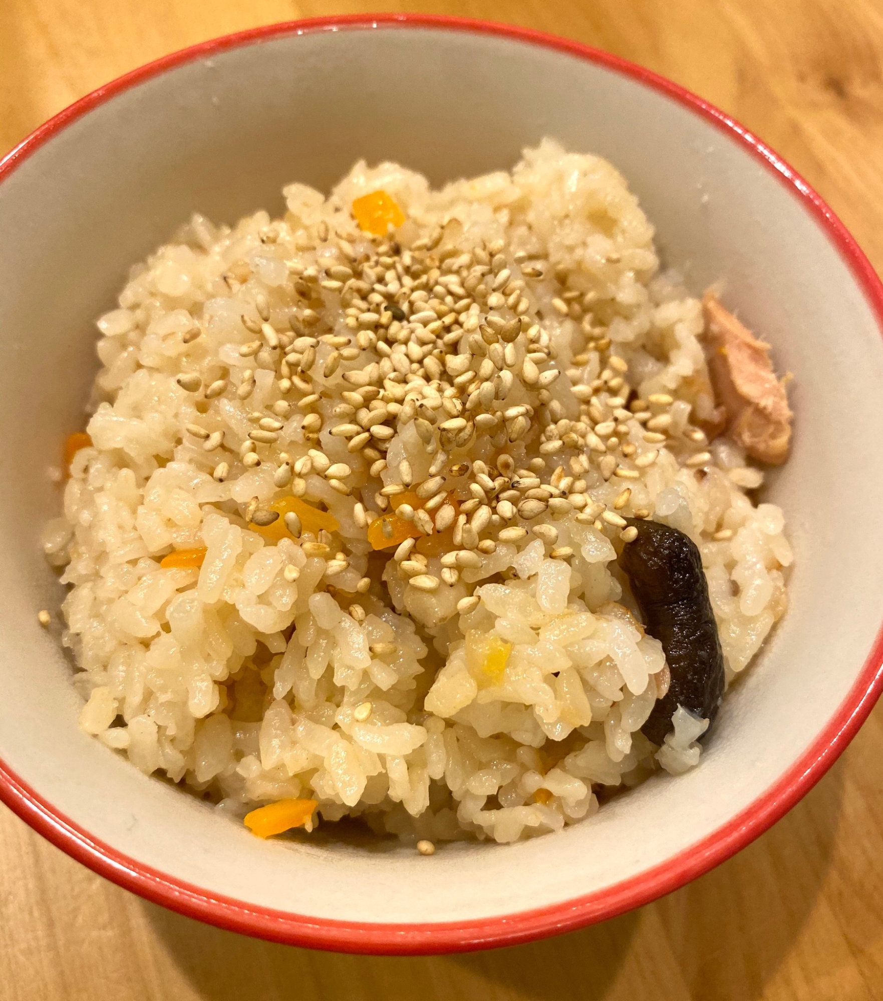 ツナの水煮缶で作る。ツナマヨ炊き込みご飯