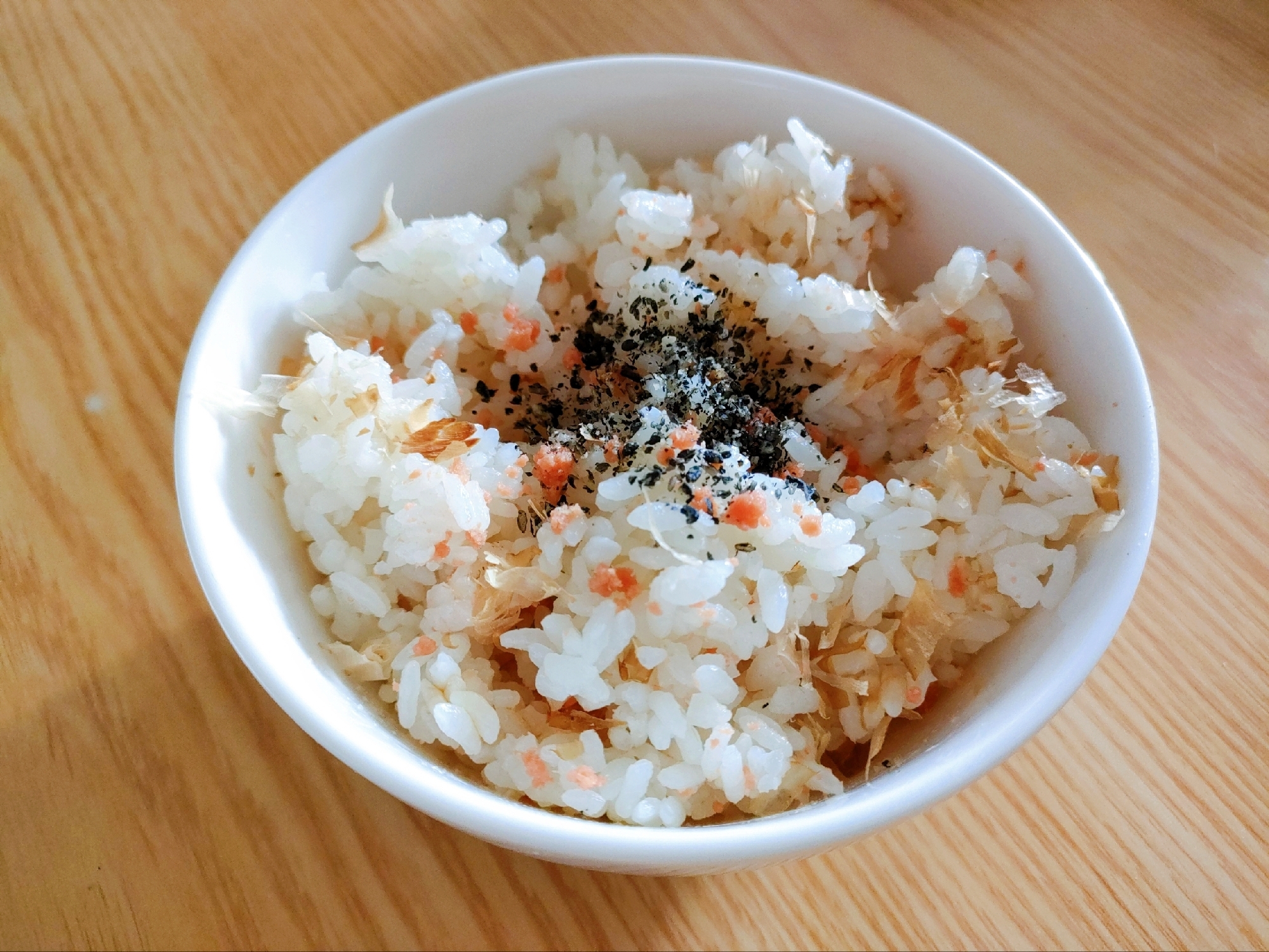 簡単☆鮭フレークとおかかのご飯