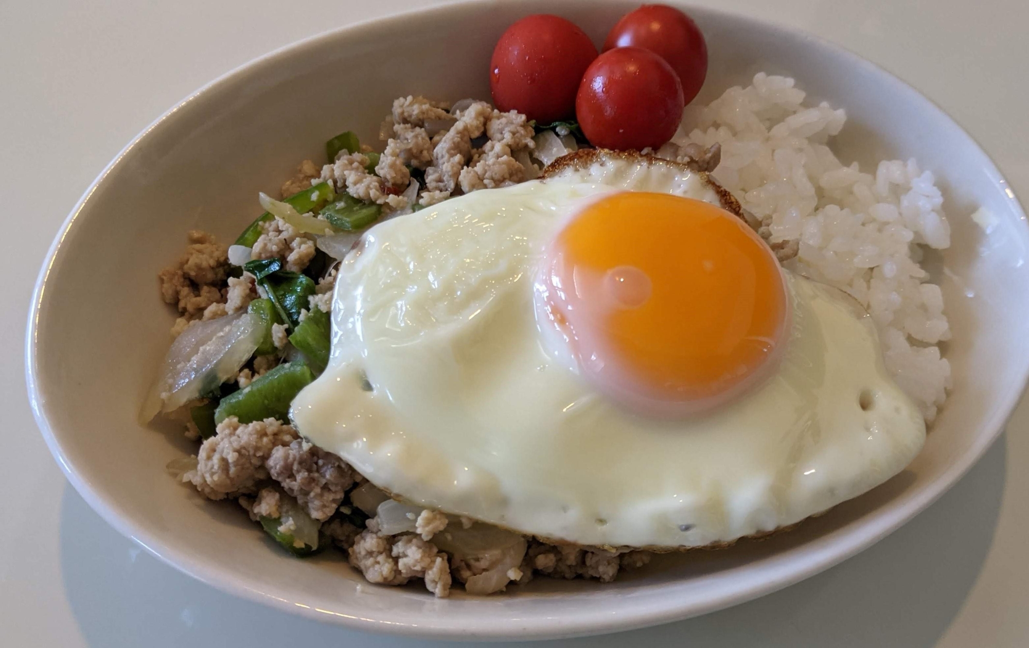 ヘルシー高野豆腐と豚ひき肉のガパオライス