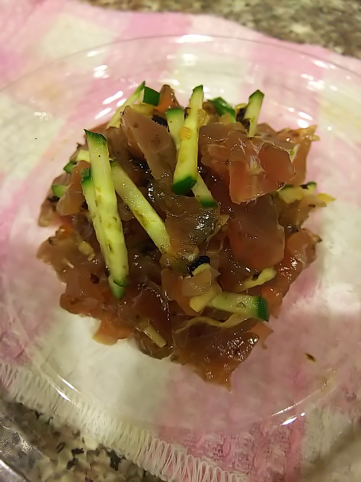 マグロときゅうりの白だし醤油和え