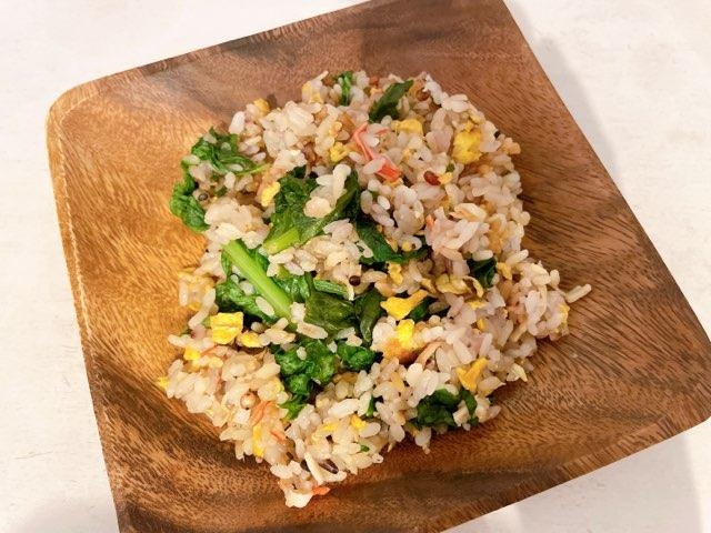 食物繊維で体にやさしい！かにレタスチャーハン