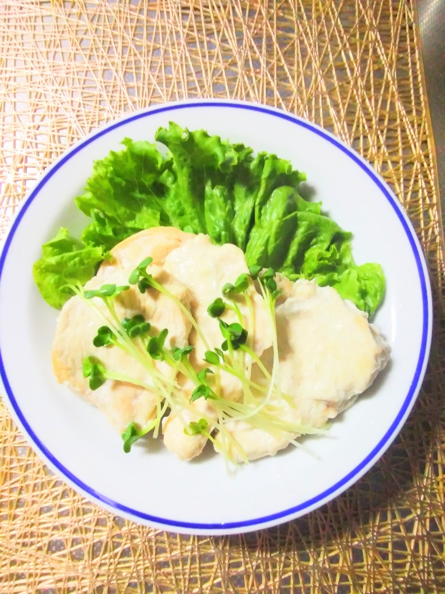 鶏むね肉の酒蒸し