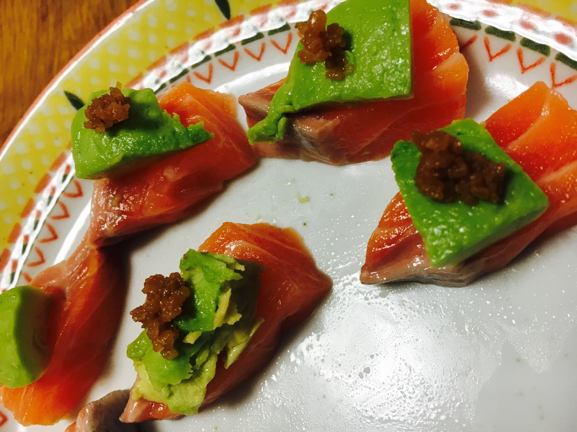 おもてなし！サーモンとアボカドのカルパッチョ風