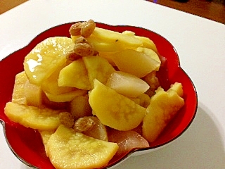 りんごとサツマイモでつやつやハチミツレモン煮
