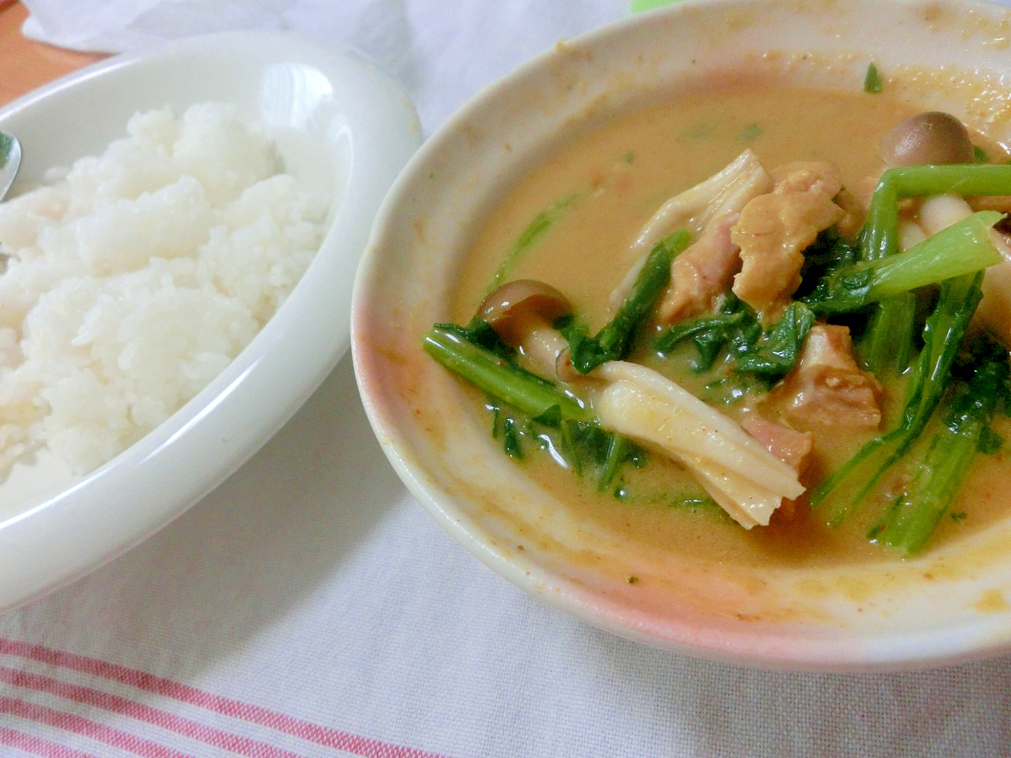 イナバのカレー缶と冷凍野菜で、簡単本格カレーランチ