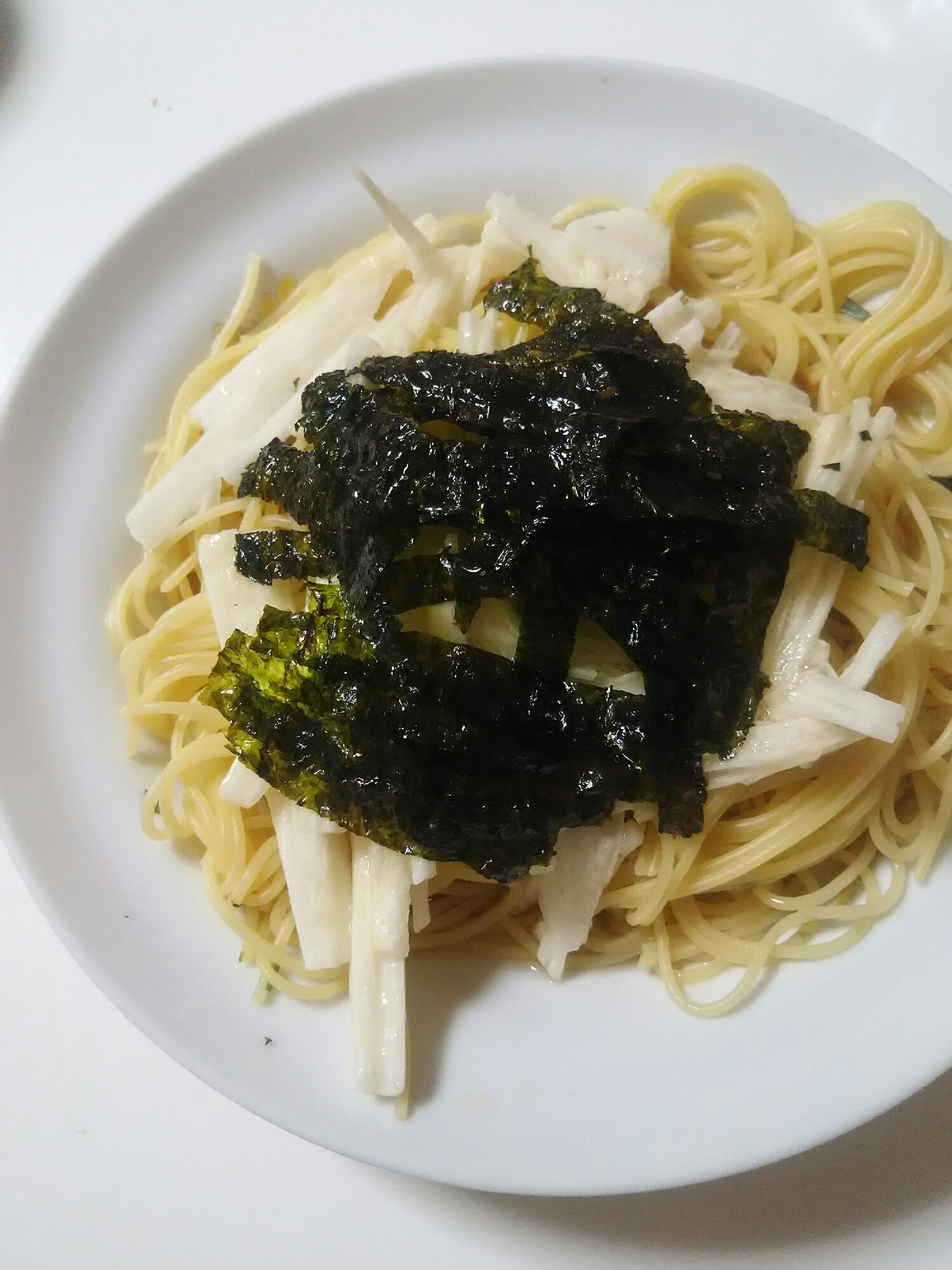 松茸のお吸い物の素で山芋パスタ