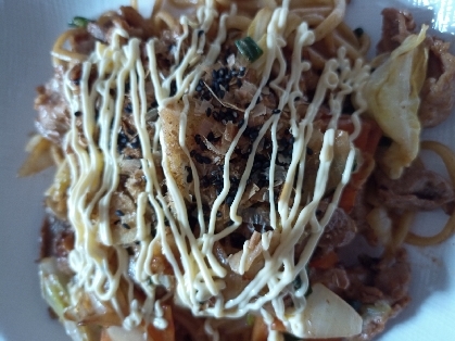 おたふくお好みソースで焼きそば