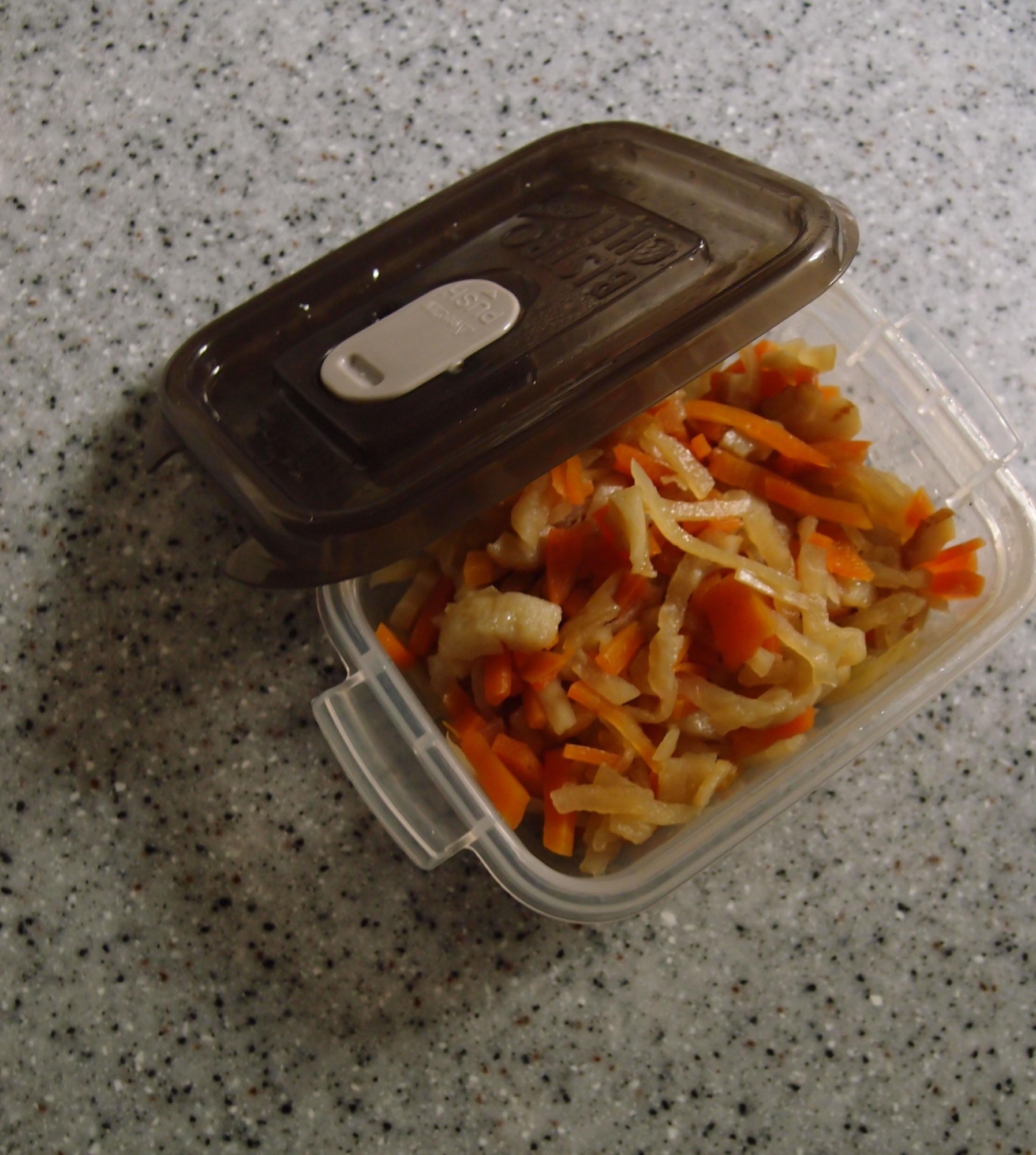 切り干し大根の炒め煮(生姜風味)