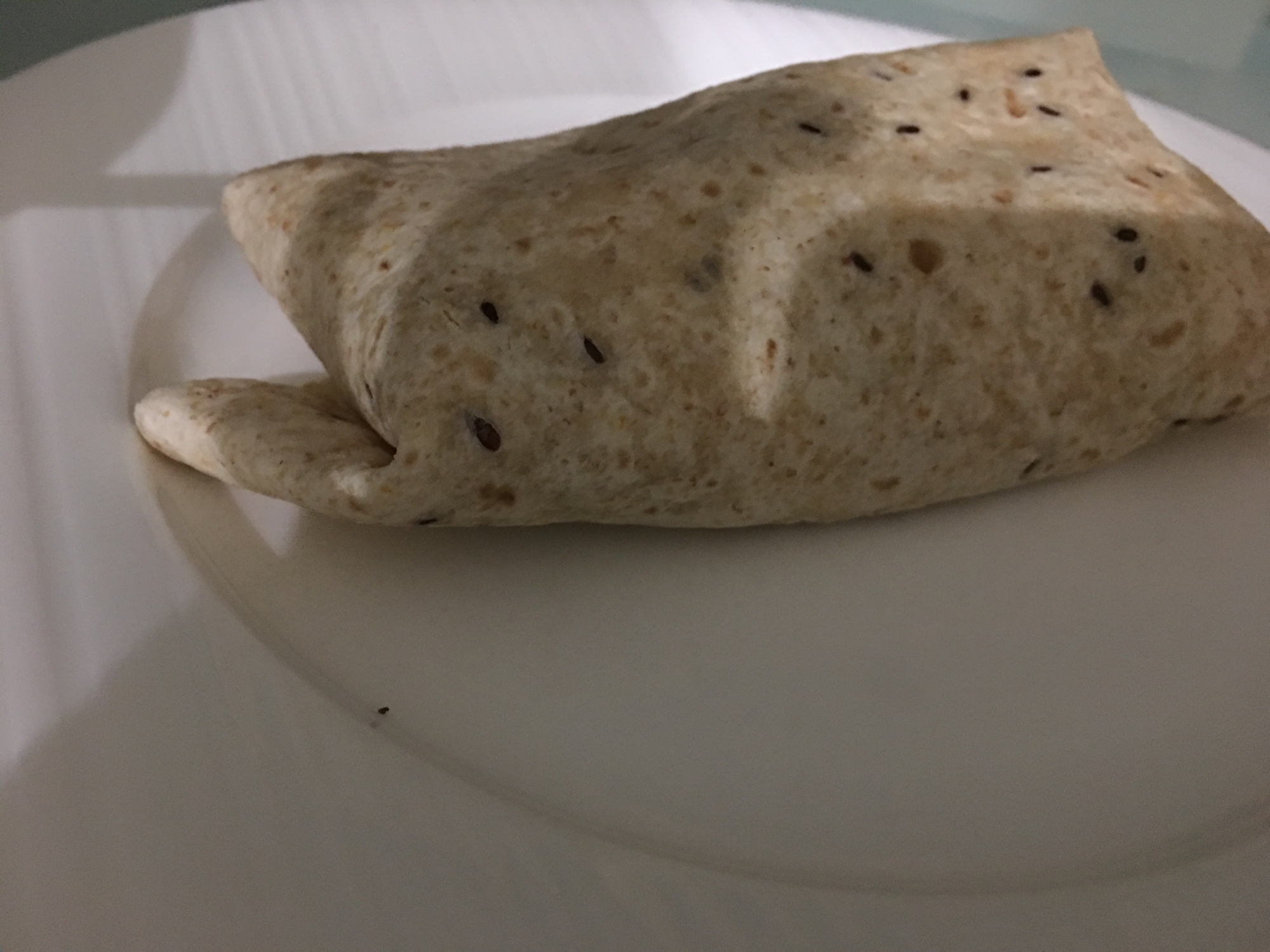 手軽なハニーと醤油味のチキンラップ