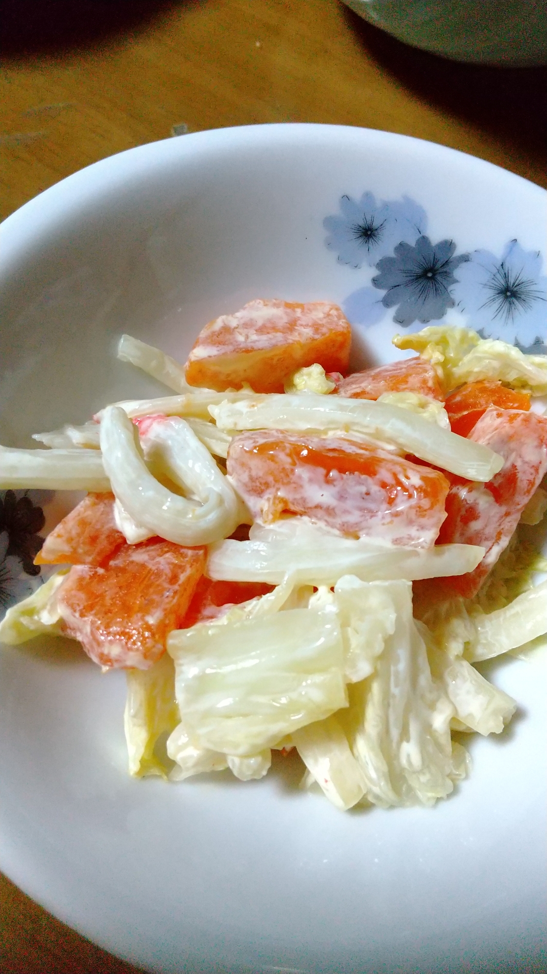 白菜と柿のマヨネーズサラダ