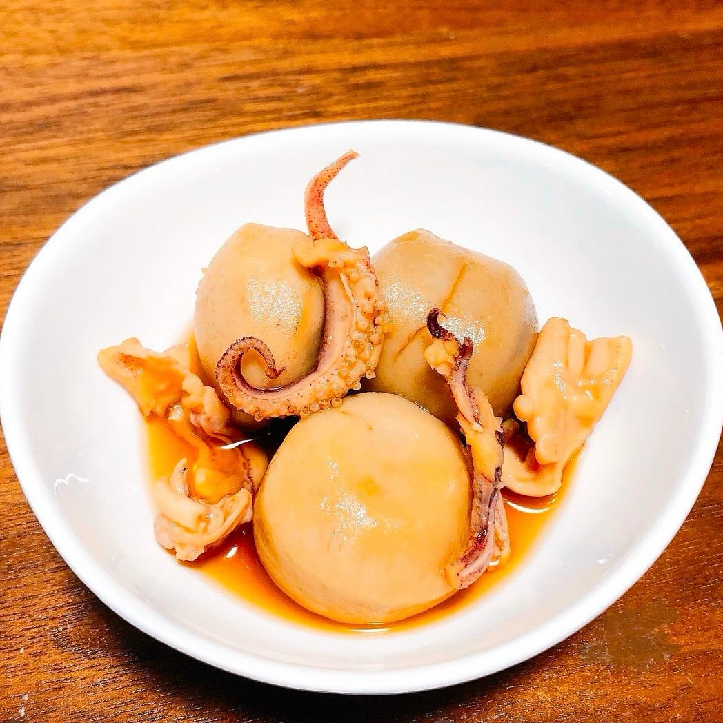 レンジdeイカと里芋の煮物【簡単＊冷凍野菜】