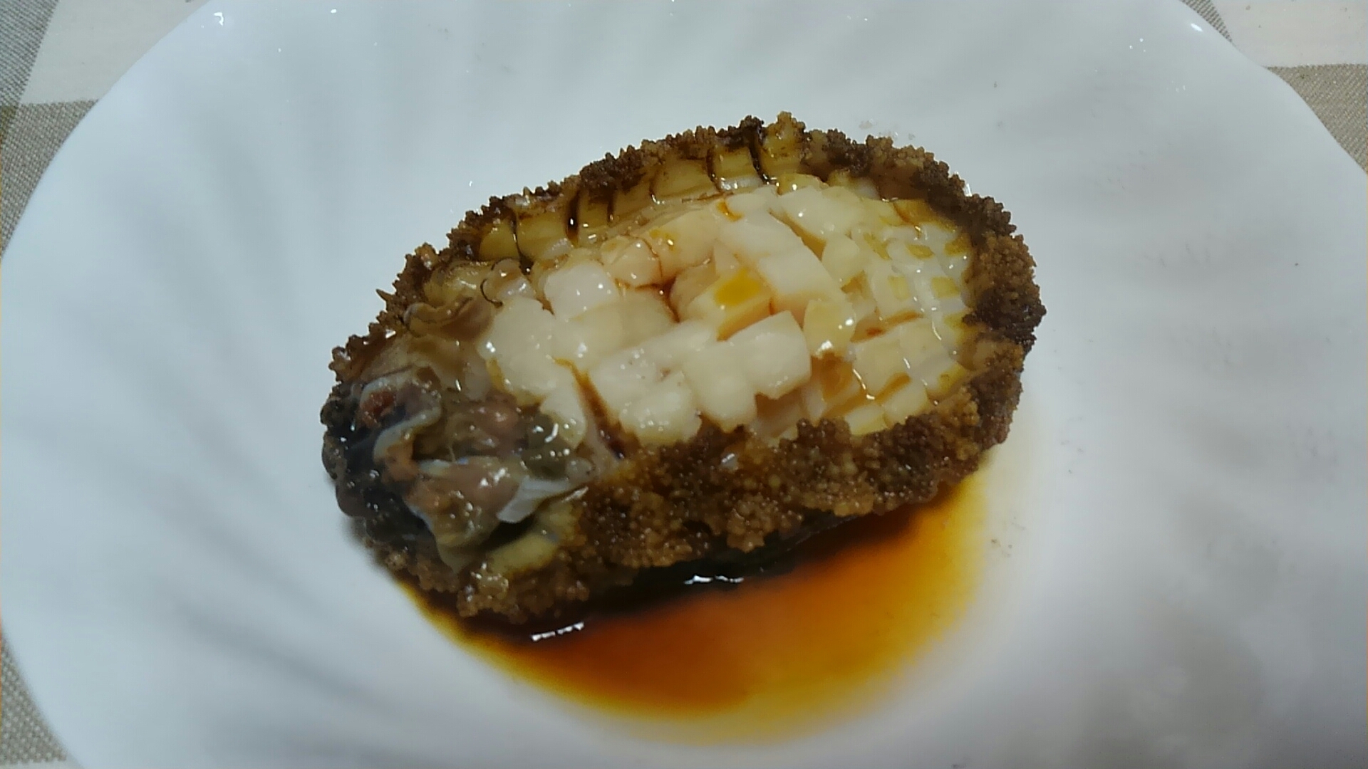 アワビの旬とオススメの美味しい食べ方 - 旬の食材の調理法や保存方法で、おうちごはんがもっと美味しくなる!