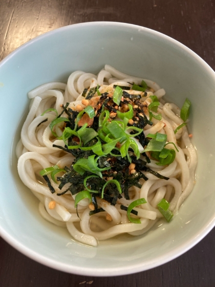 アレンジ♪冷凍うどんと茶漬けの素で♪お茶漬けうどん