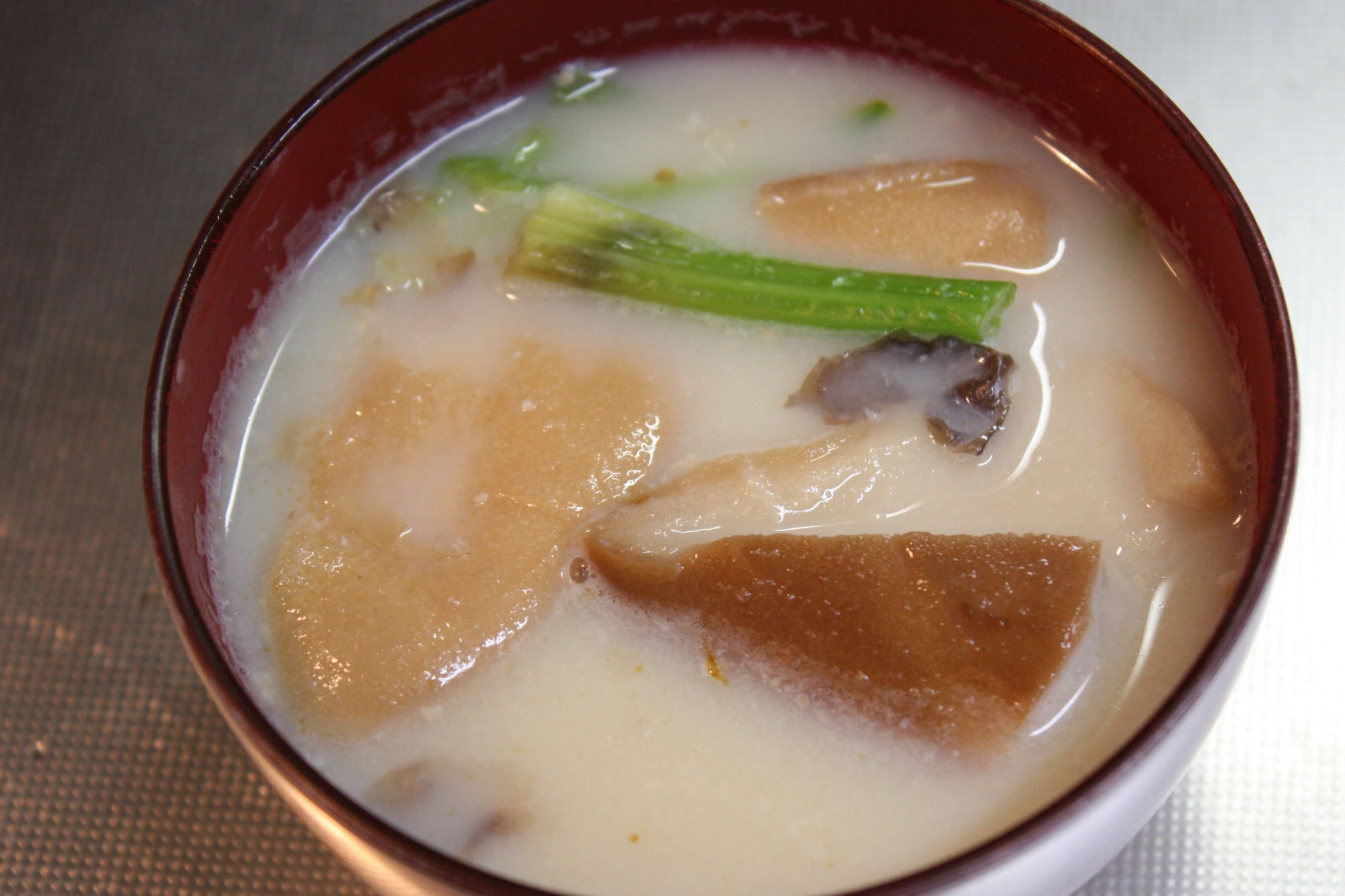 岩船麩のお味噌汁