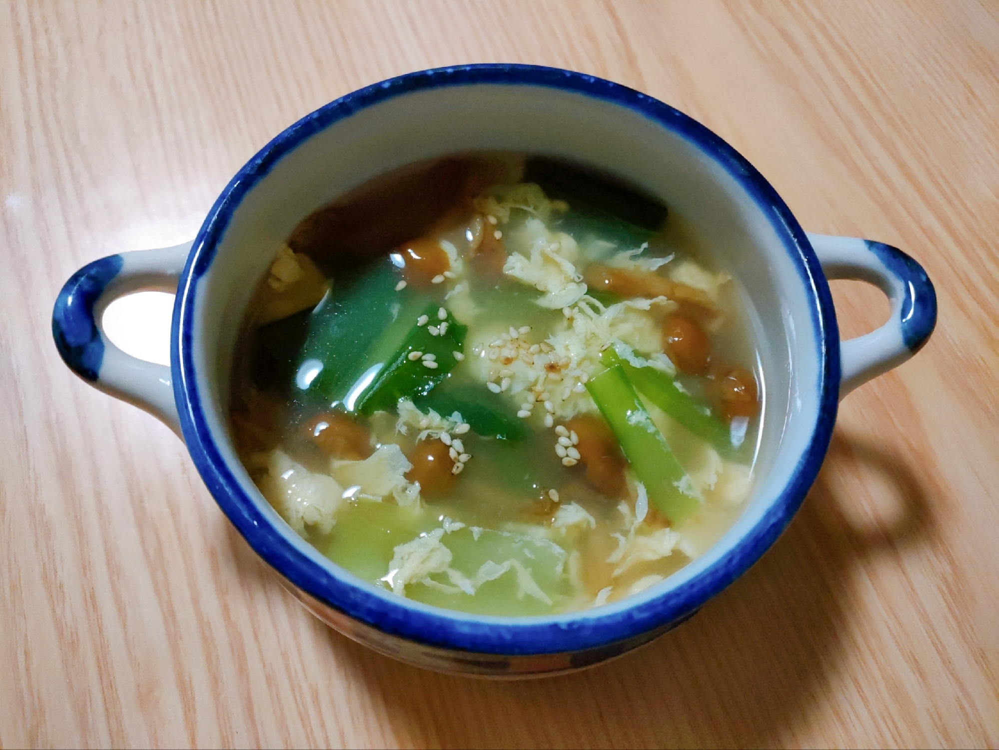 なめこと小松菜と卵のスープ