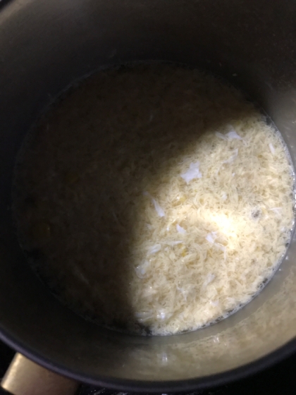 干し貝柱スープの素を使った、たまごスープ。