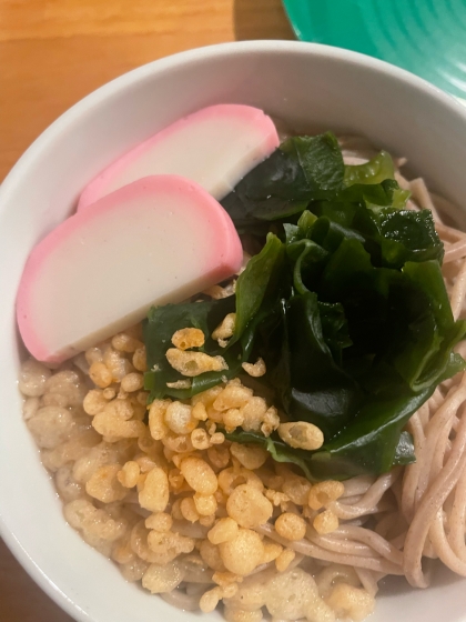 簡単ランチに！天かす青ネギお蕎麦♡